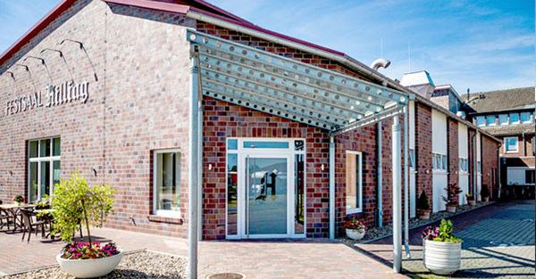 AUKTION VON SCHMUCK UND TECHNIK IN PAPENBURG